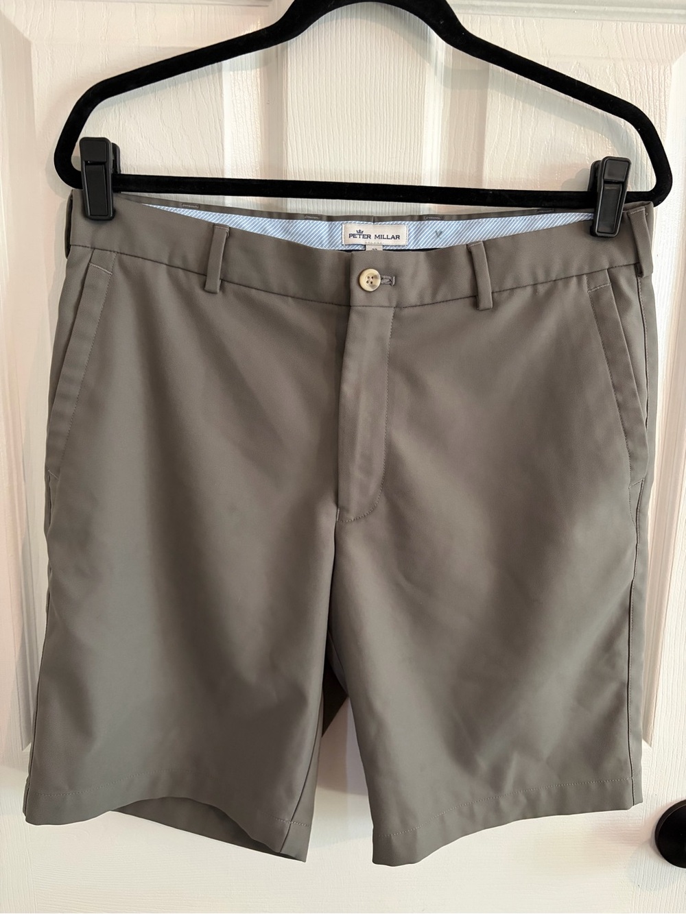 Peter Millar Shackleford Performance Hybrid Golf Shorts Men's 32 Gray MA21EP01